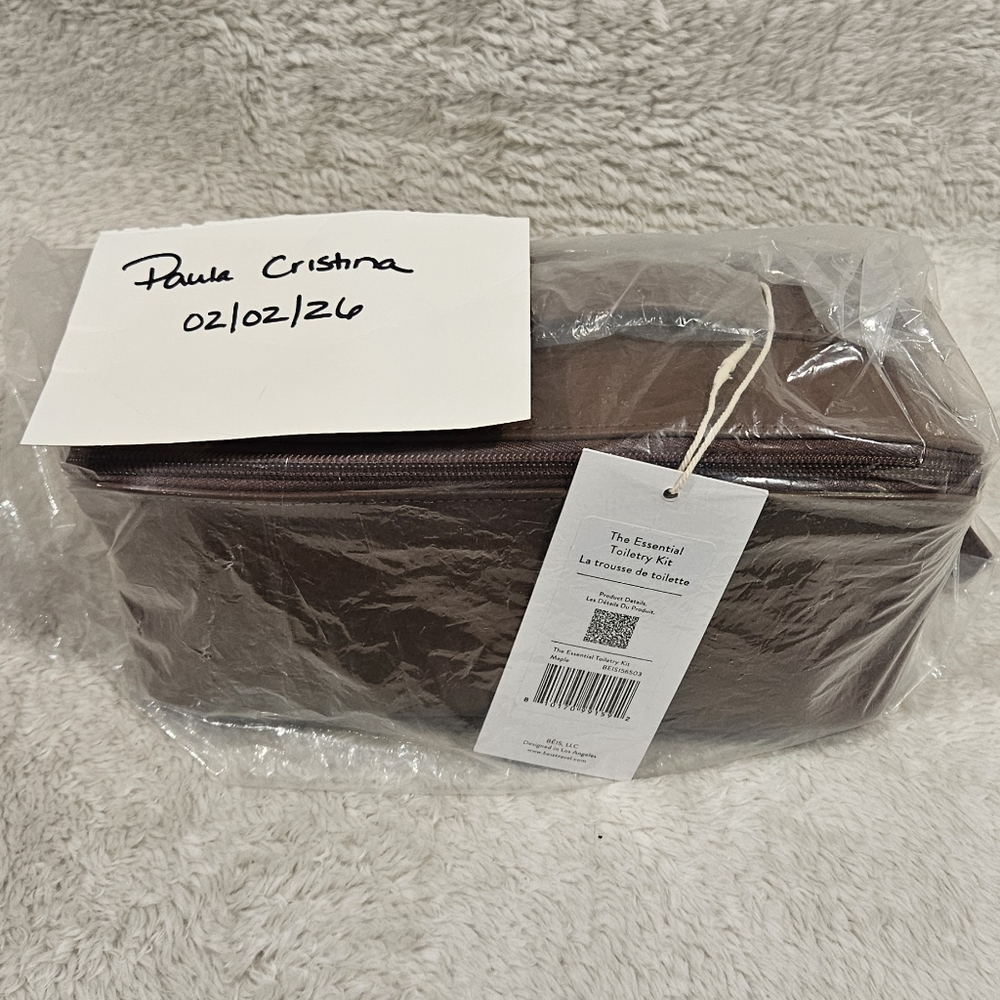 💢SOLD💢 NWT BEIS Maple Essential Toiletry Kit ( Sold Out)